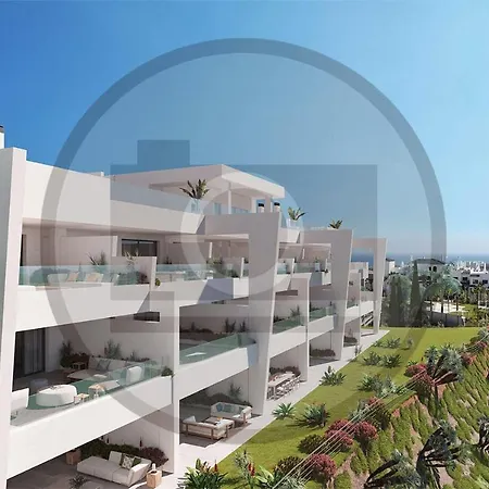 아파트 Awesome In With 2 Bedrooms, Wifi And Outdoor Swimming Pool
